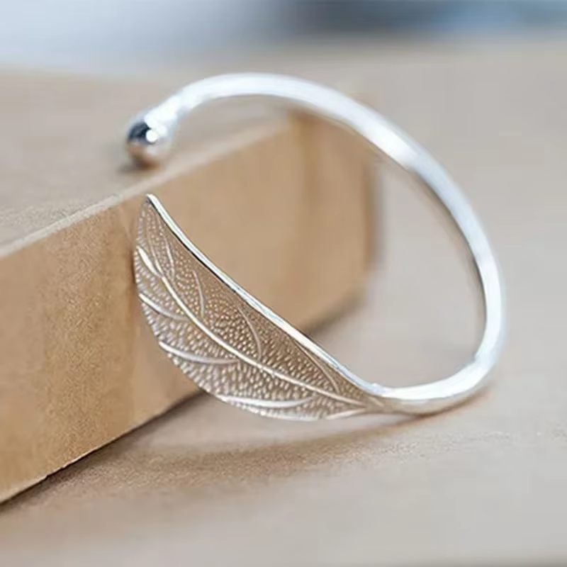 Silja | Ring mit filigranem Blattdesign